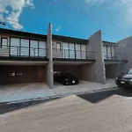 Casa Adosada Espaciosa De 2 Recamaras Con Alberca Cerca De Plazas Y Hospitales